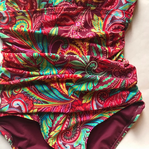 Ellen Tracy Swimsuit Power Paisley - Picture 4 of 16